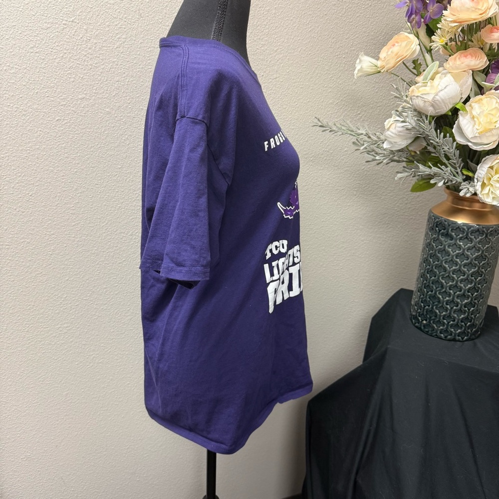 Champion TCU Horned Frogs “Lights Out” Purple Gridiron Football Tee L - Picture 4 of 6